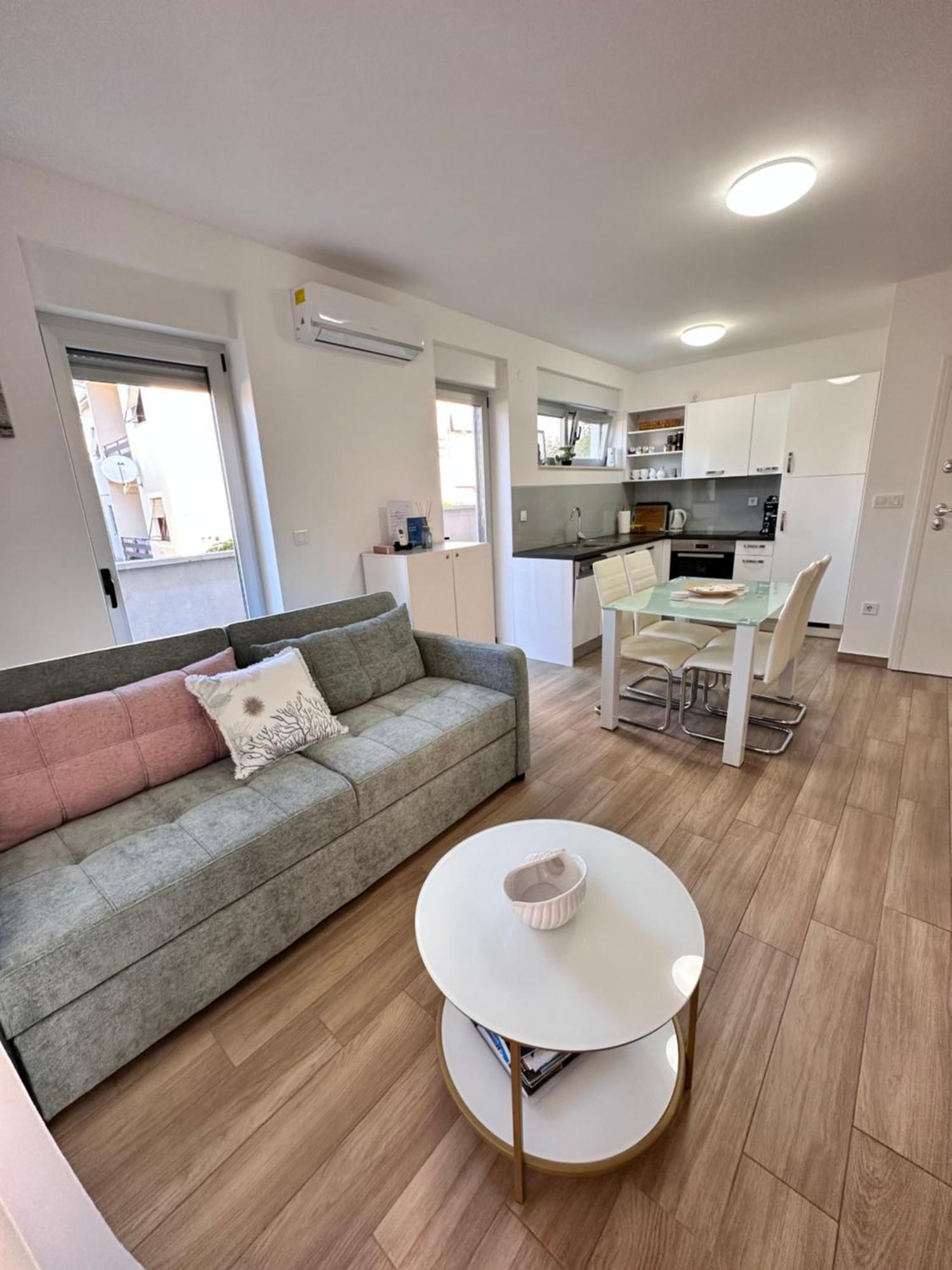 Love Borik Apartment 扎达尔 外观 照片